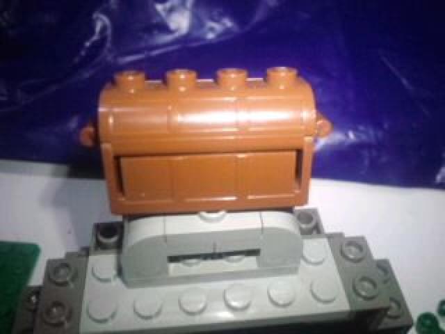 LEGO 宝箱&金貨&樽 1990年代製 Aランク < ホビー  LEGO 宝箱&金貨&樽 1990年代製 Aランク < ホビーの