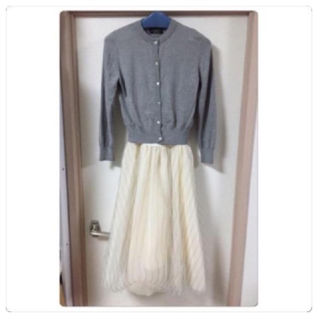 新品同様スナイデル カーデ x 膝丈チュールコンビワンピース < ブランド 新品同様スナイデル カーデ x 膝丈チュールコンビワンピース < ブランドの