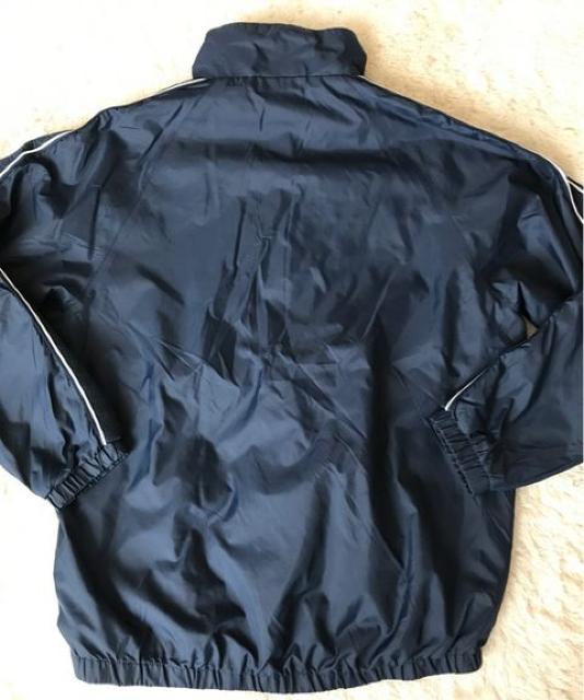 NIKEウィンドブレーカー 130センチ裏メッシュ生地 < ブランド  NIKEウィンドブレーカー 130センチ裏メッシュ生地 < ブランドの