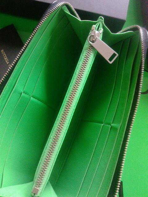 ボッテガヴェネタ★イントレチャート★黒緑★良美品★今季★男女★ < ブランド  ボッテガヴェネタ★イントレチャート★黒緑★良美品★今季★男女★ < ブランドの