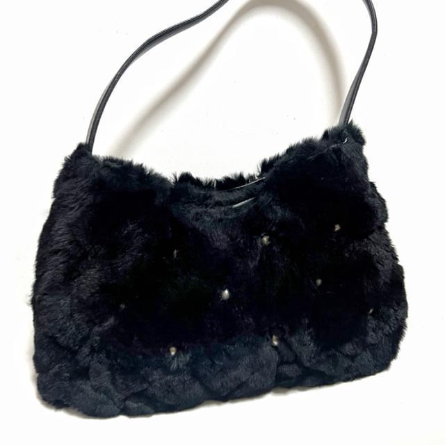 【美品】ふわふわファー ハンドバッグ/ofuon/黒/内ポケット < 女性ファッション  【美品】ふわふわファー ハンドバッグ/ofuon/黒/内ポケット < 女性ファッションの
