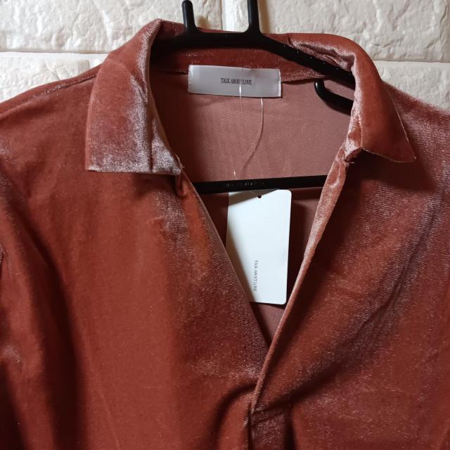 TALK ABOUT LOVE★新品★ベルスリーブベロアプルオーバー/M < 女性ファッション  TALK ABOUT LOVE★新品★ベルスリーブベロアプルオーバー/M < 女性ファッションの