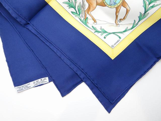 �G�����X �J��90 COSTUMES CIVILS ACTUELS ����s���̕��� �X�J�[�t �u���[�n��USED���y���������z �� �u�����h�� 