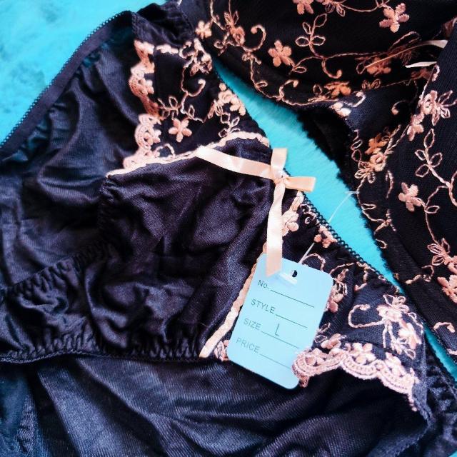 大人Sexy。。F80×L。。。ゴージャス刺繍ブラジャー&ショーツセット。。グラマー大きいサイズ < 女性ファッション  大人Sexy。。F80×L。。。ゴージャス刺繍ブラジャー&ショーツセット。。グラマー大きいサイズ < 女性ファッションの