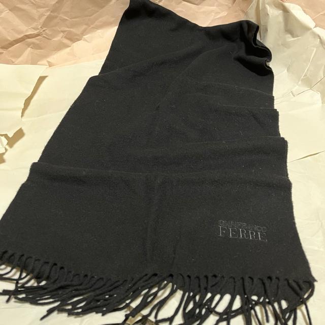 【GIANFRANCO FERRE】 大判 ストール / マフラー / 黒 フリンジ < ブランド 【GIANFRANCO FERRE】 大判 ストール / マフラー / 黒 フリンジ < ブランドの