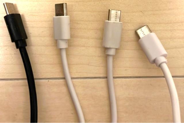 �[�d�P�[�u��4�{ �� �C���e���A/���C�t�� 