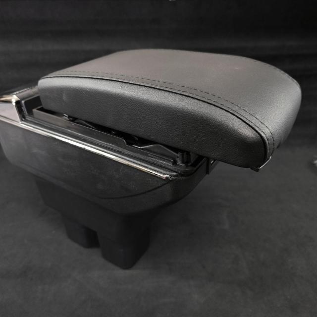 SUBARU �T���o�[ �A�[�����X�g USB�|�[�g�t �u���b�N �R���\�[�� �� ������/�o�C�N