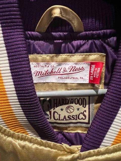 Mitchell&Ness/ミッチェル&ネス/Lakers/レイカーズ/スタジャン/Los Angeles/ロサンゼルス/XL < ブランド Mitchell&Ness/ミッチェル&ネス/Lakers/レイカーズ/スタジャン/Los Angeles/ロサンゼルス/XL < ブランドの