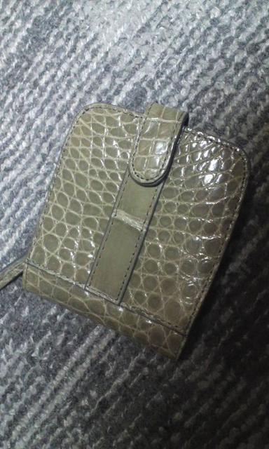 天然クロコダイル 二つ折り財布 ワニ革 未使用品 < 女性ファッション 天然クロコダイル 二つ折り財布 ワニ革 未使用品 < 女性ファッションの