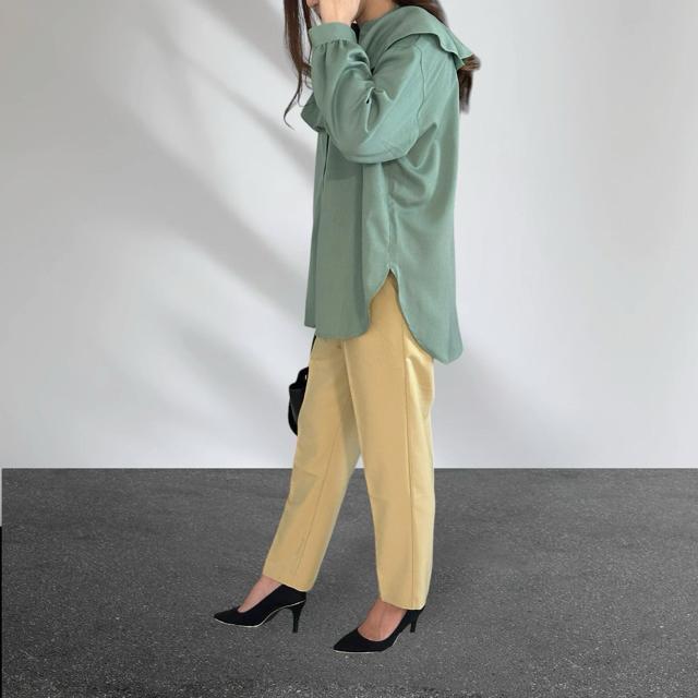 新品タグ付き le colis ラッフルカラーシャツ フリルブラウス グリーン < 女性ファッション 新品タグ付き le colis ラッフルカラーシャツ フリルブラウス グリーン < 女性ファッションの