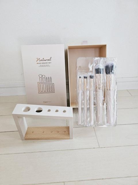 新品 Francfranc メイクブラシセット < 香水/コスメ/ネイル  新品 Francfranc メイクブラシセット  < 香水/コスメ/ネイルの