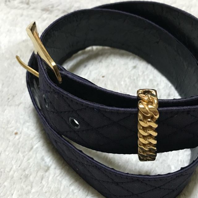 激レア 正規品 ヴィンテージ シャネル シルクマトラッセ レザーベルト 濃紺 ゴールド金具 < ブランド 激レア 正規品 ヴィンテージ シャネル シルクマトラッセ レザーベルト 濃紺 ゴールド金具 < ブランドの