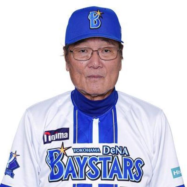 #76 田代 富雄コーチ 野球未来創造SERIES 2026 プラクティスTシャツ(着用・直筆サイン入り) < レジャー/スポーツ #76 田代 富雄コーチ 野球未来創造SERIES 2026 プラクティスTシャツ(着用・直筆サイン入り) < レジャー/スポーツの