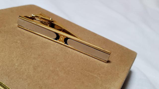 正規 レア セリーヌ クラシック マカダム エンブレムロゴ ゴールド SV コンビネクタイピン クリップタイバー タイ留め 付属有 < ブランド  正規 レア セリーヌ クラシック マカダム エンブレムロゴ ゴールド SV コンビネクタイピン クリップタイバー タイ留め 付属有 < ブランドの