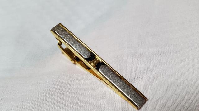 正規 レア セリーヌ クラシック マカダム エンブレムロゴ ゴールド SV コンビネクタイピン クリップタイバー タイ留め 付属有 < ブランド  正規 レア セリーヌ クラシック マカダム エンブレムロゴ ゴールド SV コンビネクタイピン クリップタイバー タイ留め 付属有 < ブランドの