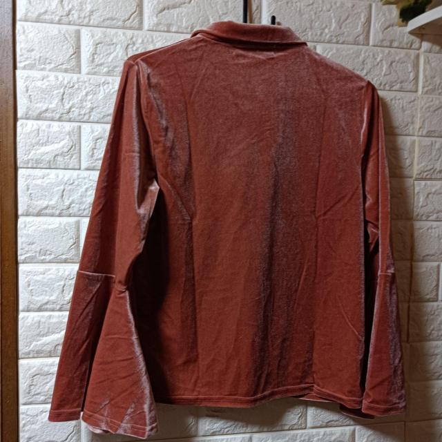 TALK ABOUT LOVE★新品★ベルスリーブベロアプルオーバー/L < 女性ファッション  TALK ABOUT LOVE★新品★ベルスリーブベロアプルオーバー/L < 女性ファッションの