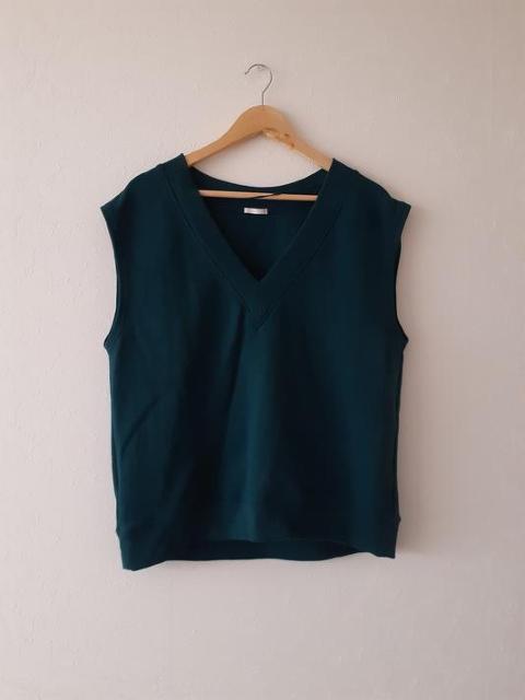 GU◆モスグリーン スウェット  ノースリーブ タンクトップ ベスト M < ブランド  GU◆モスグリーン スウェット  ノースリーブ タンクトップ ベスト M  < ブランドの