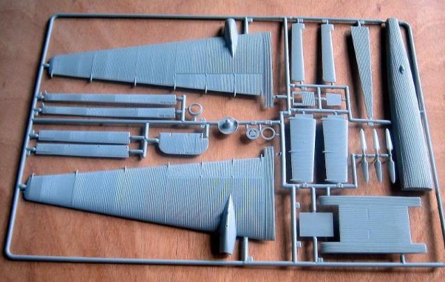 イタレリ 1/72 ユンカース JU-52 < ホビー イタレリ 1/72 ユンカース JU-52 < ホビーの