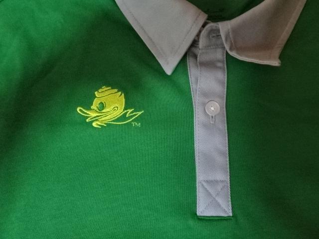 【Nike】USカレッジ オレゴン大学 ダックス胸刺繍入り ロングポロUS S < ブランド  【Nike】USカレッジ オレゴン大学 ダックス胸刺繍入り ロングポロUS S < ブランドの