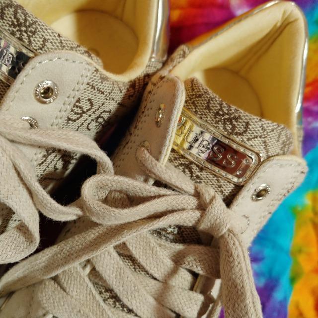 鬼カワ(///ω///)GUESSゲス□厚底ウェッジソールスニーカー□23.5cm□ < ブランド  鬼カワ(///ω///)GUESSゲス□厚底ウェッジソールスニーカー□23.5cm□ < ブランドの