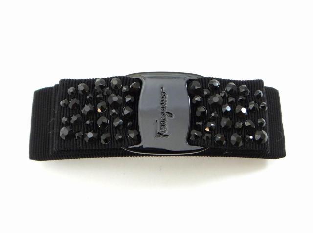 FERRAGAMO フェラガモ ヴァラ リボン ラインストーン バレッタ ヘアアクセサリー ブラック<新品同様品>【送料無料】 < ブランド  FERRAGAMO フェラガモ ヴァラ リボン ラインストーン バレッタ ヘアアクセサリー ブラック<新品同様品>【送料無料】  < ブランドの
