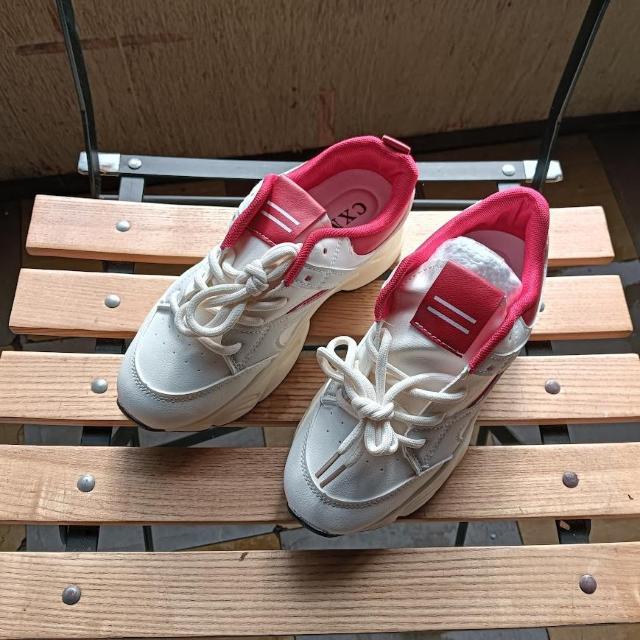 新品 22.5cm レディース スニーカー ホワイト シューズ 靴 厚底 < 女性ファッション  新品 22.5cm レディース スニーカー ホワイト シューズ 靴 厚底  < 女性ファッションの