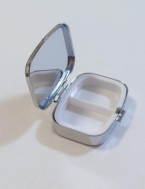 柴犬ハンドメイドピルケース*かわいい薬入れ  かわいい小物入れ  かわいいアクセサリーケース   柴犬グッズ  柴犬アクセサリー < 女性ファッション  柴犬ハンドメイドピルケース*かわいい薬入れ  かわいい小物入れ  かわいいアクセサリーケース   柴犬グッズ  柴犬アクセサリー < 女性ファッションの