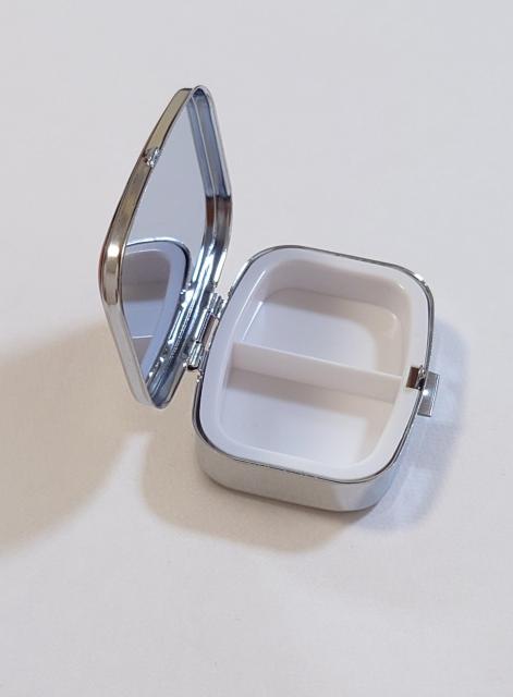 柴犬ハンドメイドピルケース*かわいい薬入れ  かわいい小物入れ  かわいいアクセサリーケース   柴犬グッズ  柴犬アクセサリー < 女性ファッション  柴犬ハンドメイドピルケース*かわいい薬入れ  かわいい小物入れ  かわいいアクセサリーケース   柴犬グッズ  柴犬アクセサリー < 女性ファッションの