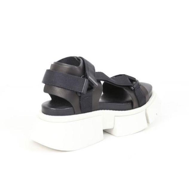 ViJULIUSEX  COWSKINPOLYSTRAPOVER SANDAL JEXLXgbvI[o[T_2  uh 