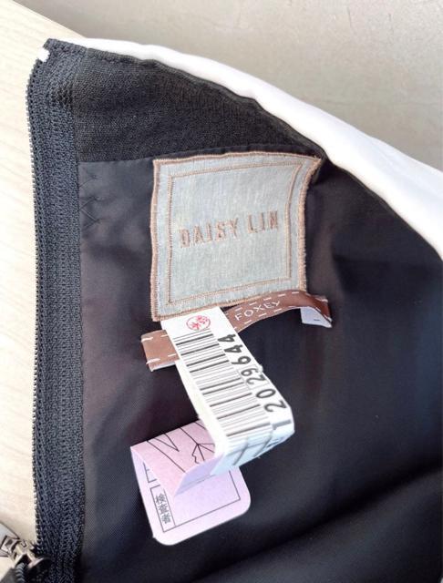 美品 デイジーリン フォクシー ラッフル ワンピース ブラック 38 < ブランド 美品 デイジーリン フォクシー ラッフル ワンピース ブラック 38 < ブランドの