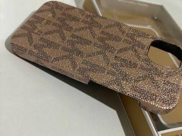 }CPR[X iPhone13 Ή P[X [Y S  uh 