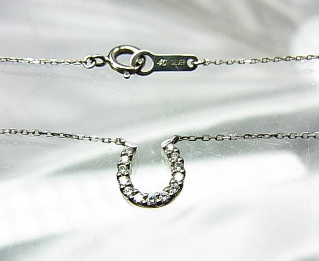 500円スタ★正規品 美品 4℃ ヨンドシー 馬蹄型 ネックレス シルバー CZジルコニア(P) < ブランド 500円スタ★正規品 美品 4℃ ヨンドシー 馬蹄型 ネックレス シルバー CZジルコニア(P) < ブランドの