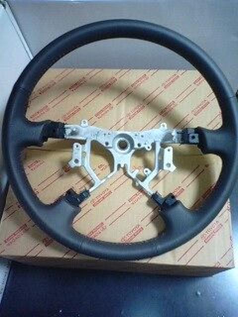 新品!18系ゼロクラウン純正本革ステアリング! < 自動車/バイク 新品!18系ゼロクラウン純正本革ステアリング! < 自動車/バイク