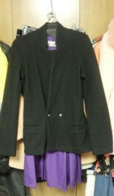 黒ウールアンゴラジャケット長袖丈長め襟なしダブル2ボタンS〜M < 女性ファッション  黒ウールアンゴラジャケット長袖丈長め襟なしダブル2ボタンS〜M  < 女性ファッションの