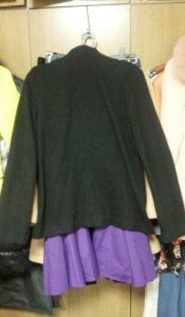 黒ウールアンゴラジャケット長袖丈長め襟なしダブル2ボタンS〜M < 女性ファッション  黒ウールアンゴラジャケット長袖丈長め襟なしダブル2ボタンS〜M < 女性ファッションの