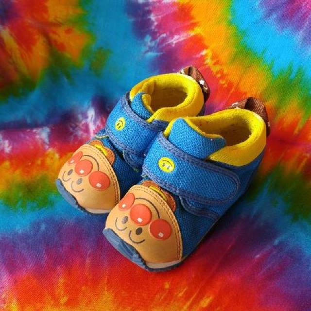 アンパンマン♪激カワッ♪フェイススニーカー×シューズ■13cm■ < キッズ/ベビー アンパンマン♪激カワッ♪フェイススニーカー×シューズ■13cm■ < キッズ/ベビーの