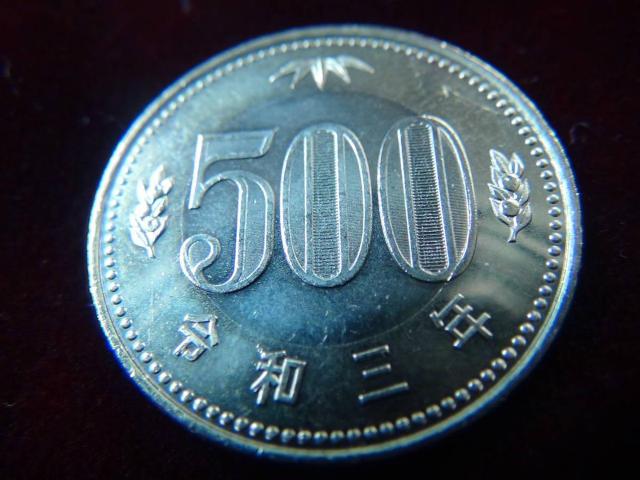 令和3年500円硬貨40819 !!! < ホビー 令和3年500円硬貨40819 !!! < ホビーの