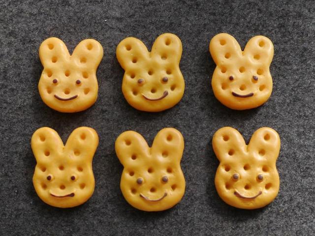 プラパーツ 手芸・アクセサリーパーツ  うさぎさんクッキー 6個セット  < 香水/コスメ/ネイル  プラパーツ 手芸・アクセサリーパーツ  うさぎさんクッキー 6個セット   < 香水/コスメ/ネイルの