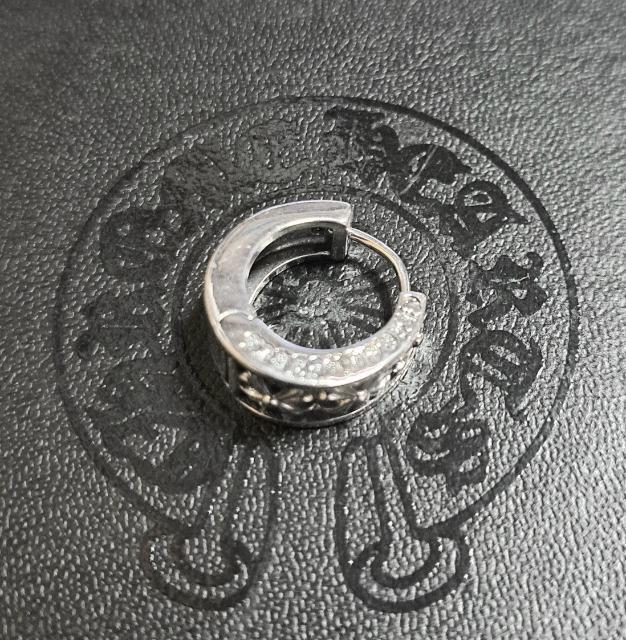 CHROME HEARTS/ナローVバンド CHXピアス/片耳用/美品 < ブランド  CHROME HEARTS/ナローVバンド CHXピアス/片耳用/美品 < ブランドの