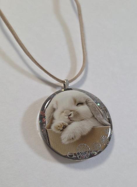 うさぎレジンネックレス★ かわいいネックレス うさぎ ウサギ ウサギアクセサリー うさぎアクセサリー うさぎブローチ < 女性ファッション うさぎレジンネックレス★ かわいいネックレス うさぎ ウサギ ウサギアクセサリー うさぎアクセサリー うさぎブローチ < 女性ファッションの