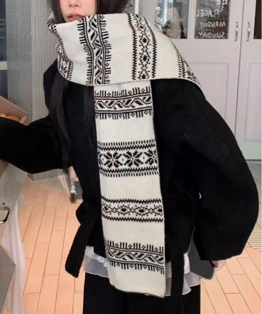 送料無料 新品 ノルディック柄ニットマフラー 肩掛け秋冬 < 女性ファッション 送料無料 新品 ノルディック柄ニットマフラー 肩掛け秋冬 < 女性ファッションの