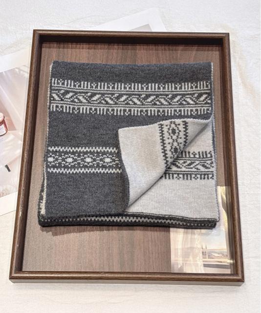 送料無料 新品 ノルディック柄ニットマフラー 肩掛け秋冬 < 女性ファッション 送料無料 新品 ノルディック柄ニットマフラー 肩掛け秋冬 < 女性ファッションの