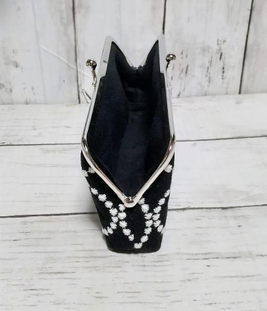 刺繍 ドット 水玉 黒 角型がま口 メガネケース ペンケース 小物入れ 多目的ポーチ < 女性ファッション 刺繍 ドット 水玉 黒 角型がま口 メガネケース ペンケース 小物入れ 多目的ポーチ < 女性ファッションの