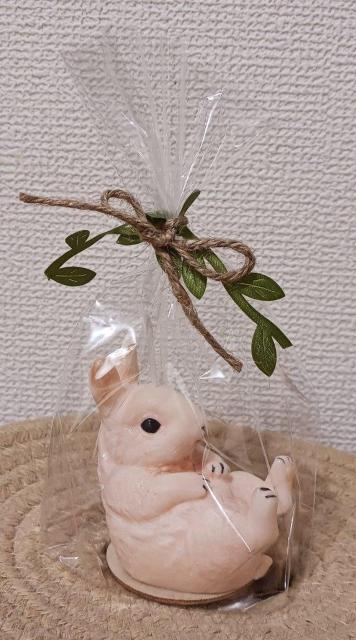 寝ころびうさぎのアロマキャンドル ペットも安心のほのかな香り ハンドメイド一点物・ギフトにも < インテリア/ライフ 寝ころびうさぎのアロマキャンドル ペットも安心のほのかな香り ハンドメイド一点物・ギフトにも < インテリア/ライフの