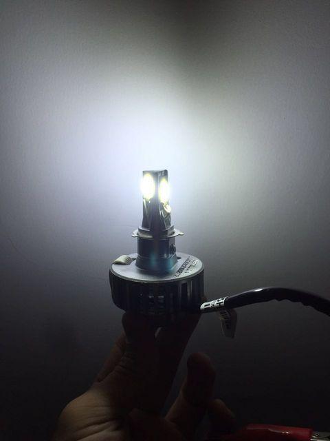 バイク LEDヘッドライト HI-LO PH7.PH8.H4 3面発光18W 送料込 < 自動車/バイク バイク LEDヘッドライト HI-LO PH7.PH8.H4 3面発光18W 送料込 < 自動車/バイク