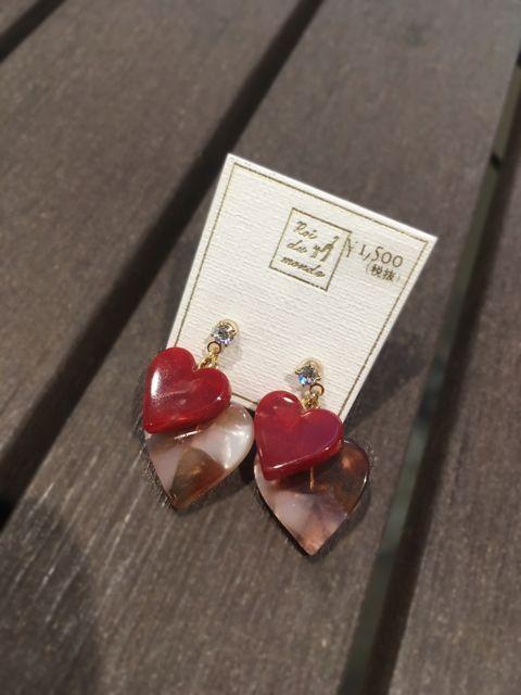 定価1,620円【新品未使用】べっ甲ハートピアス●レッド < 女性アクセサリー/時計  定価1,620円【新品未使用】べっ甲ハートピアス●レッド  < 女性アクセサリー/時計の