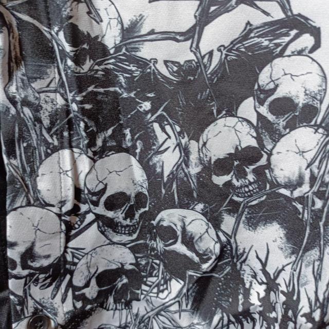 ROMWE★メンズ★スカル+ジップデザイン半袖シャツ/L < 男性ファッション  ROMWE★メンズ★スカル+ジップデザイン半袖シャツ/L < 男性ファッションの