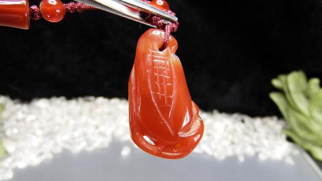 一点物カーネリアン如意トウモロコシ手彫りペンダント天然石ネックレス < 女性アクセサリー/時計  一点物カーネリアン如意トウモロコシ手彫りペンダント天然石ネックレス < 女性アクセサリー/時計の