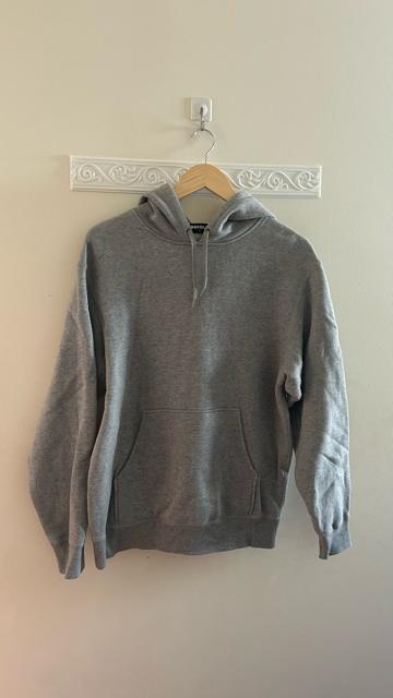 ユニクロ 裏起毛 スウェットパーカー プルオーバー グレー L < ブランド ユニクロ 裏起毛 スウェットパーカー プルオーバー グレー L < ブランドの