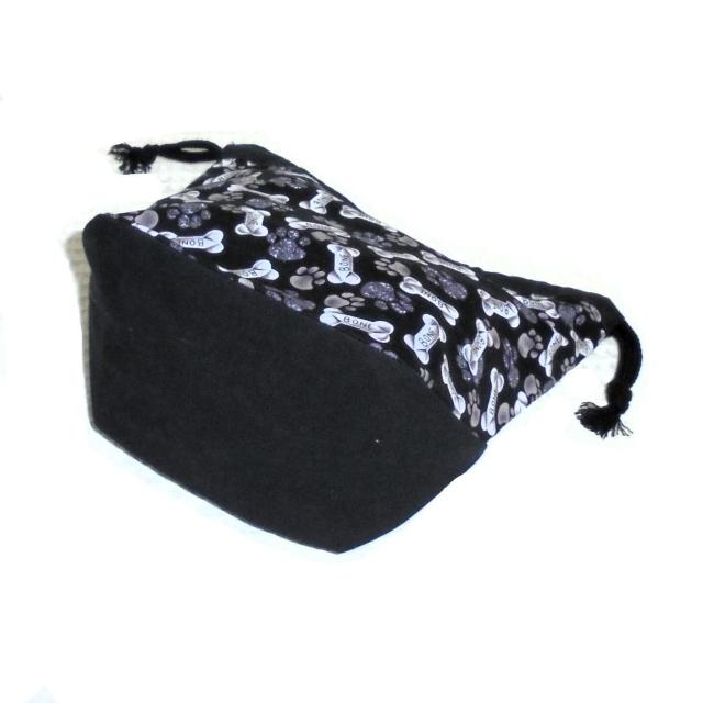 【底マチ幅が広い巾着】◆BONE◆犬おやつ・黒×黒◆裏地あり巾着 < 女性ファッション 【底マチ幅が広い巾着】◆BONE◆犬おやつ・黒×黒◆裏地あり巾着 < 女性ファッションの